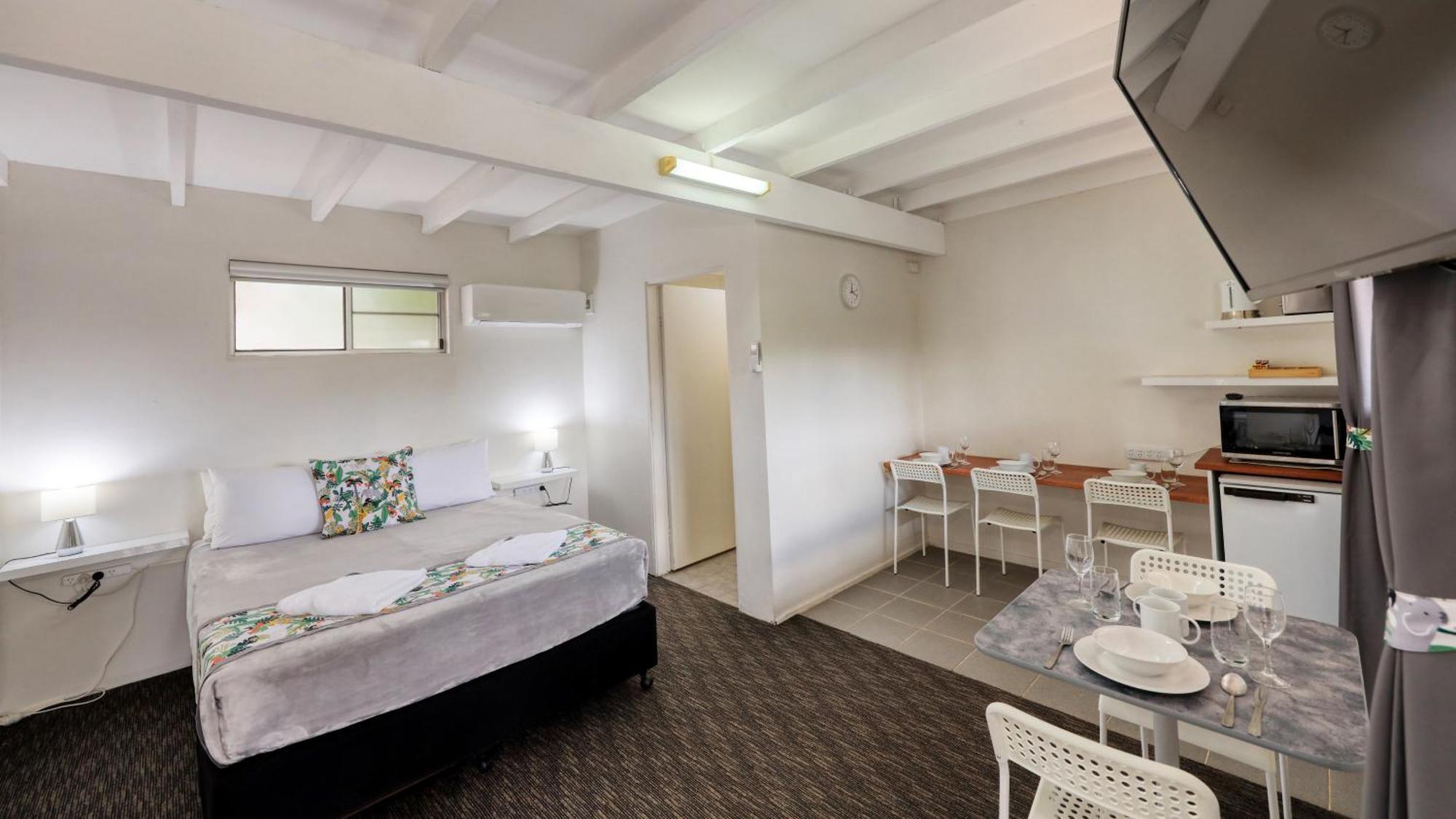 Oasis Motel Peak Hill Esterno foto