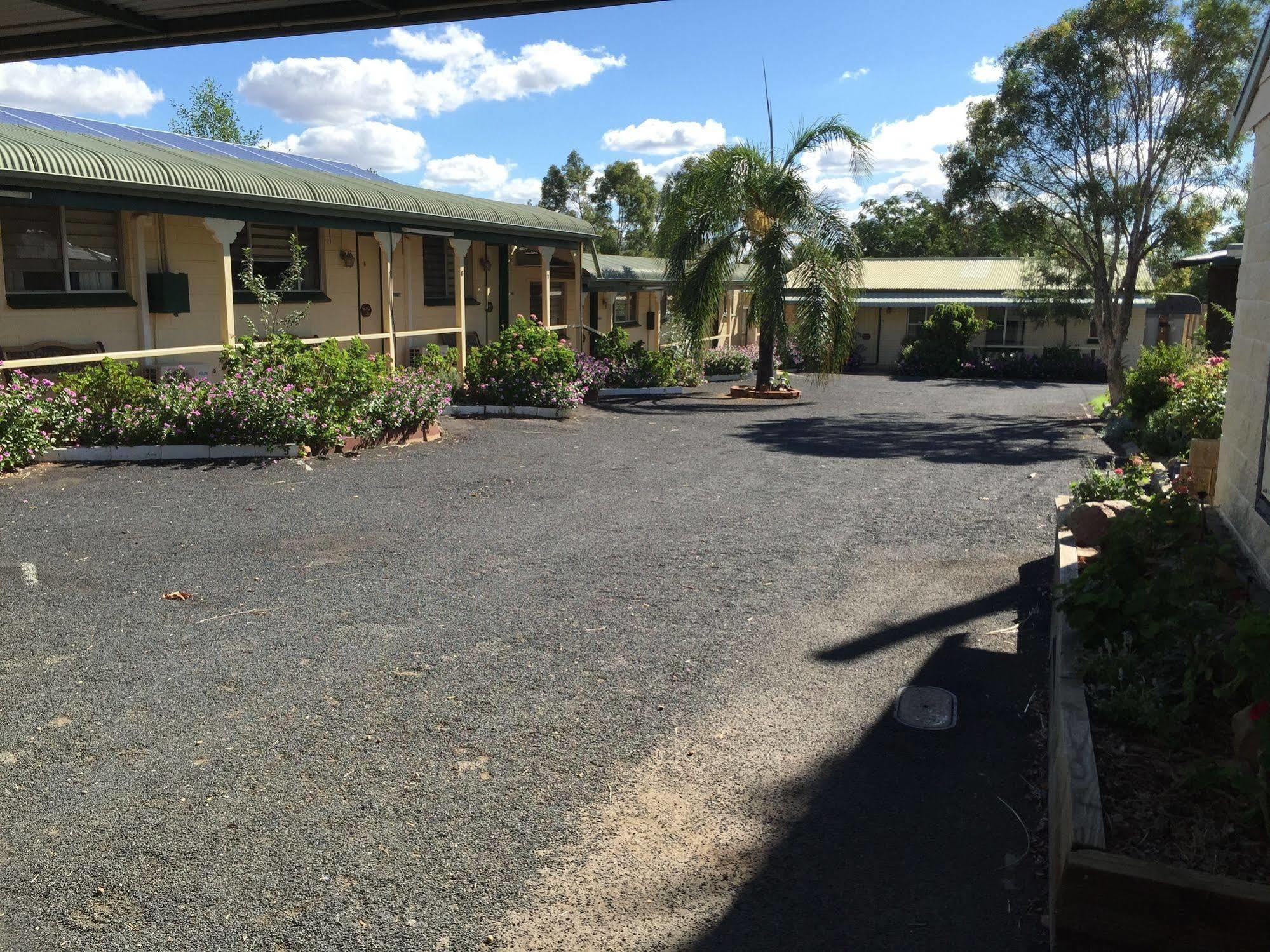 Oasis Motel Peak Hill Esterno foto
